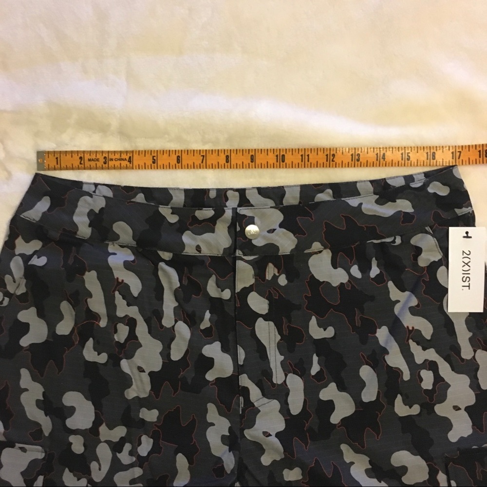 2xist camo S M shorts military camouflage NWT - Picture 10 of 11